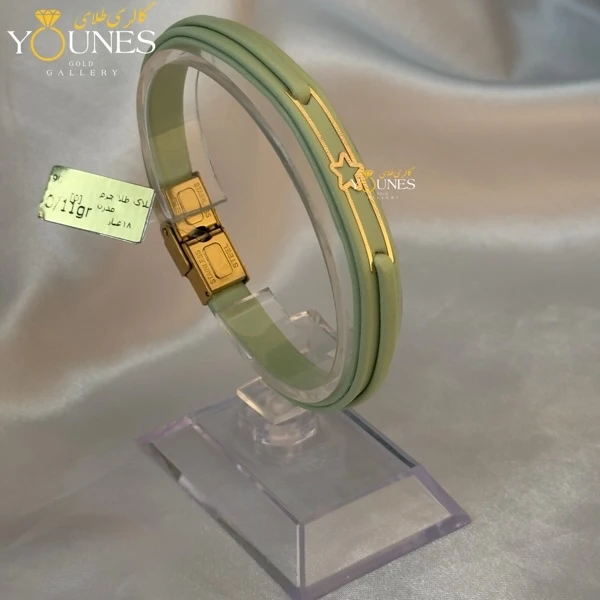 دستبند طلا ستاره تک زنانه چرم